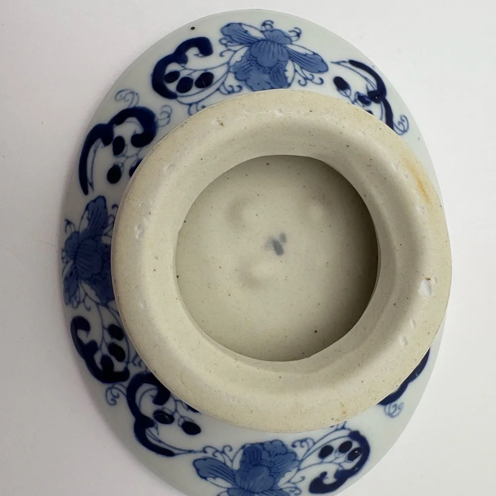 Vintage Pedestal Chinoiserie Blue and White Floral Ceramic Soap Dish